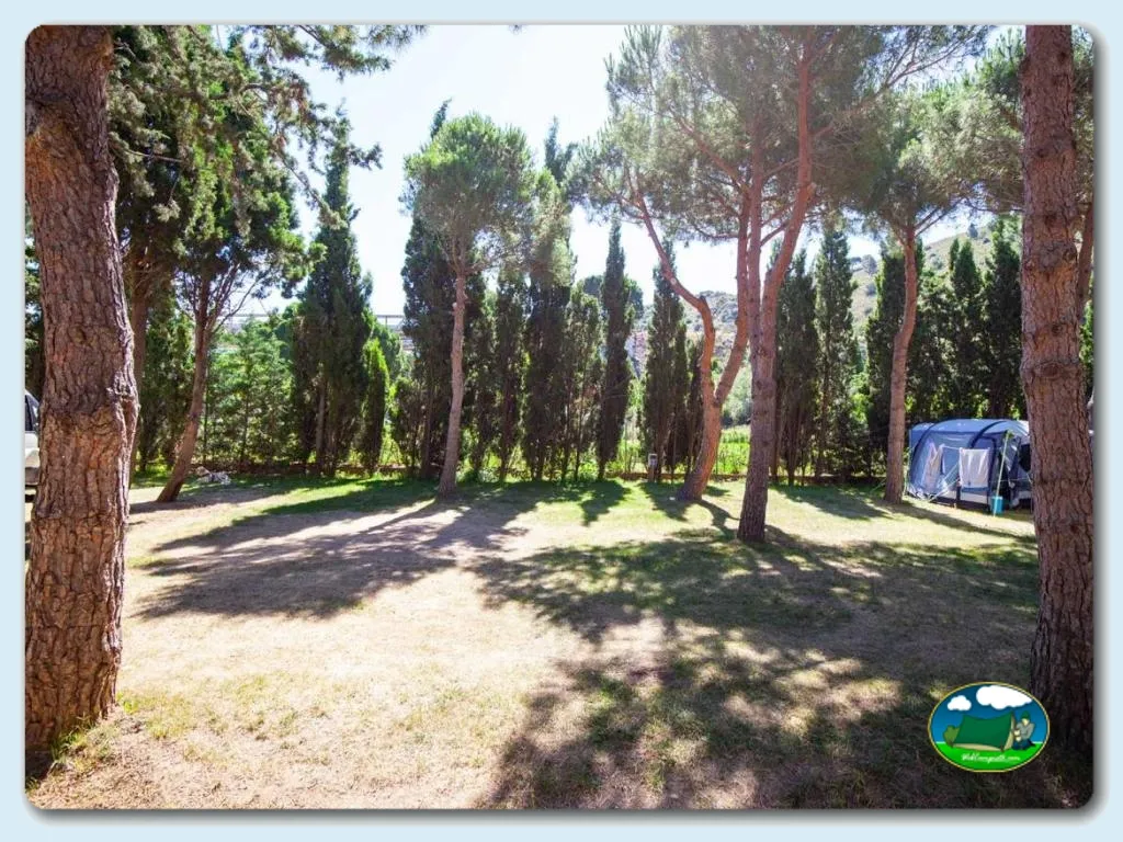 Camping Sant Miquel en Colera, Girona., Girona