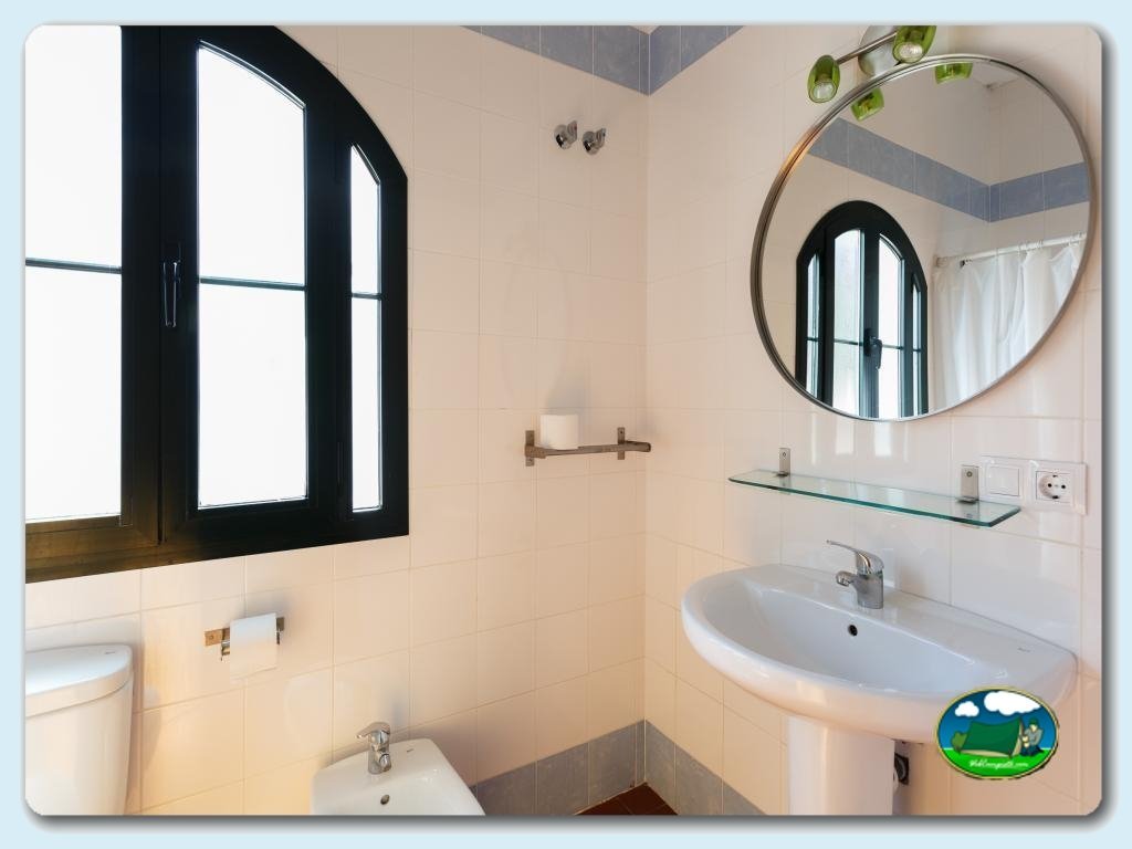 BUNGALOWS en Camping La Sierrecilla, Málaga, España