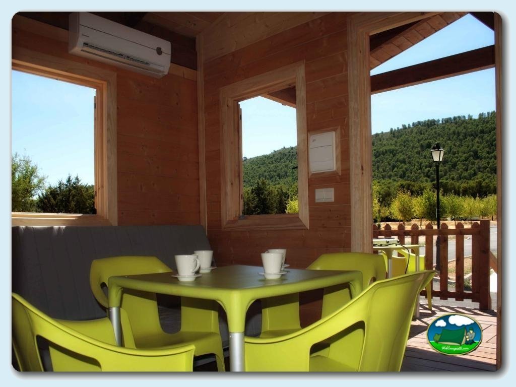 CABA&Ntilde;AS en Camping La Sierrecilla, Málaga, España