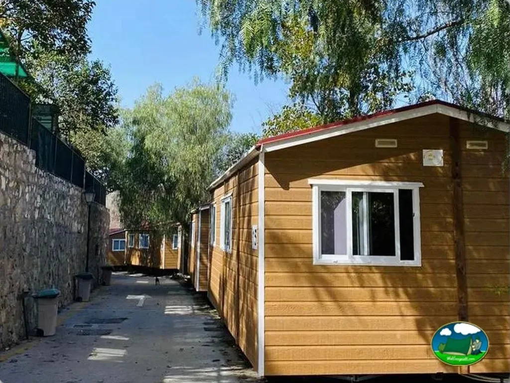 Camping Presa la Viñuela en La Viñuela, Málaga