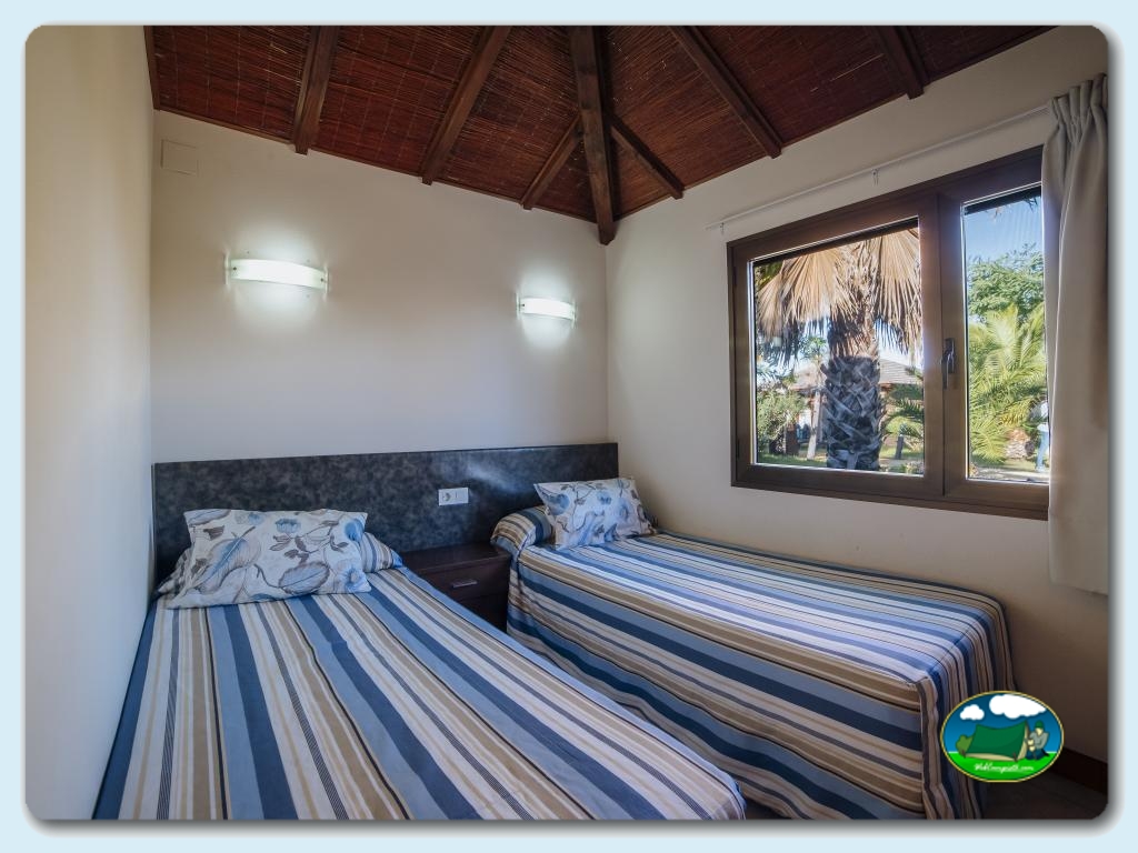 Camping Alannia Costa Blanca foto de Caba&ntilde;a Bali +