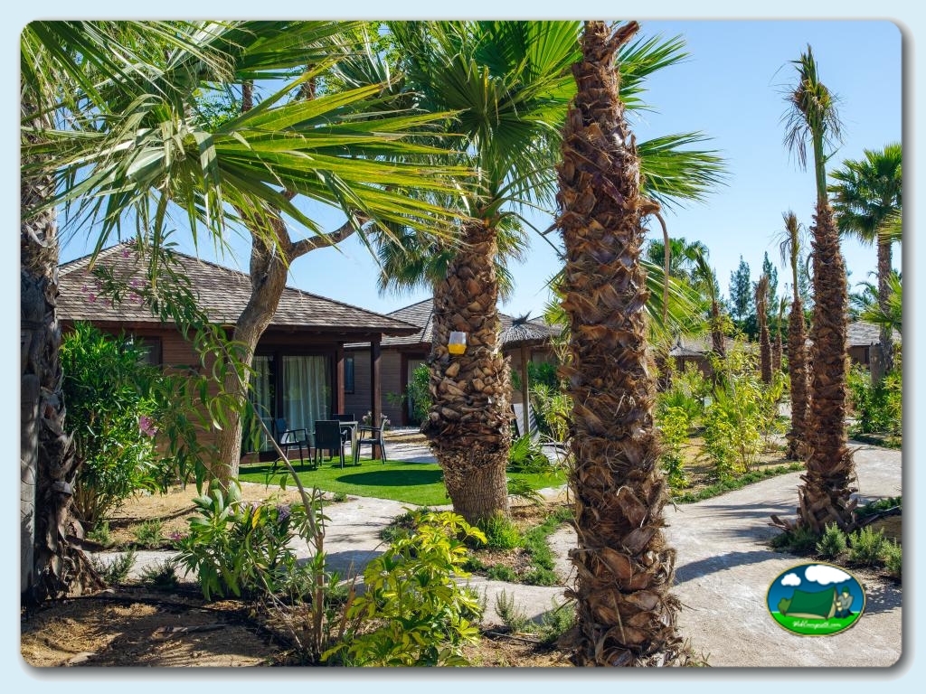 Camping Alannia Costa Blanca foto de Caba&ntilde;a Bali