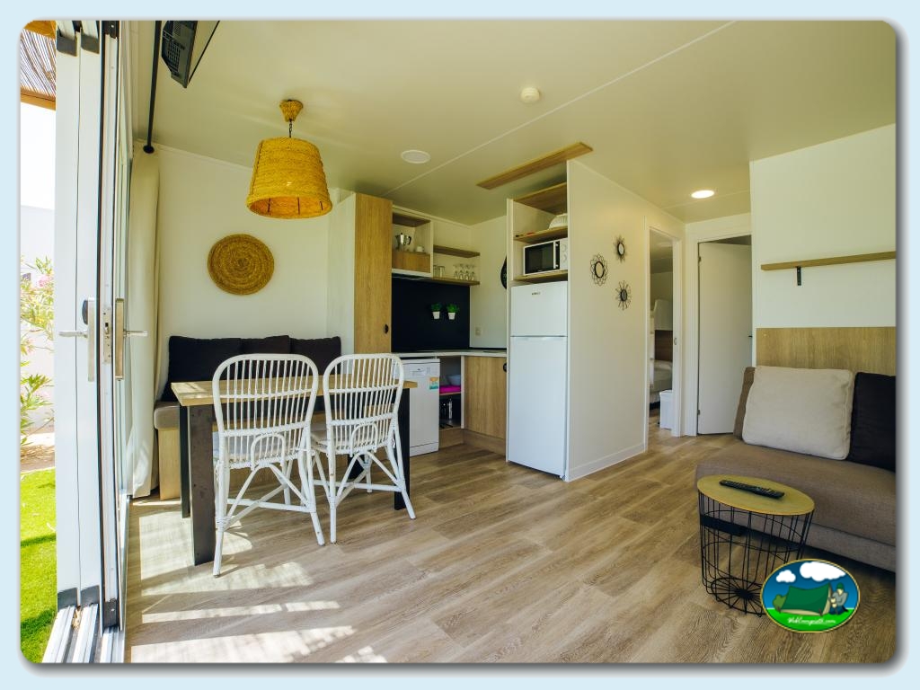 Camping Alannia Costa Blanca foto de Caba&ntilde;a Kai