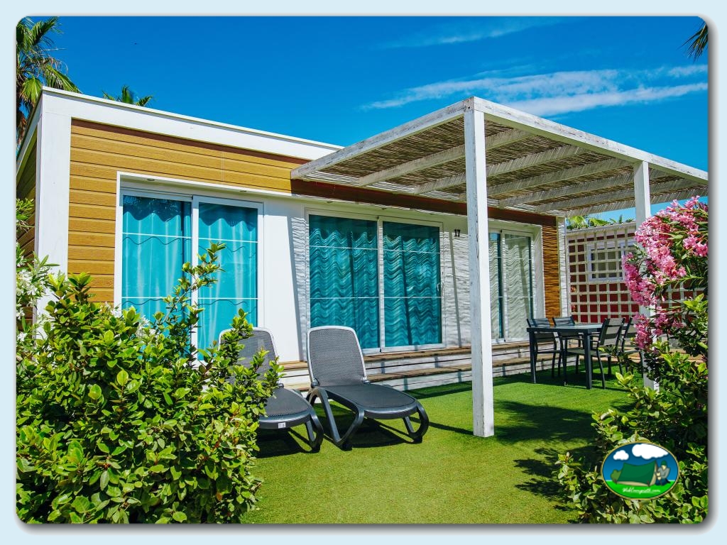 Camping Alannia Costa Blanca foto de Caba&ntilde;a Cocoa