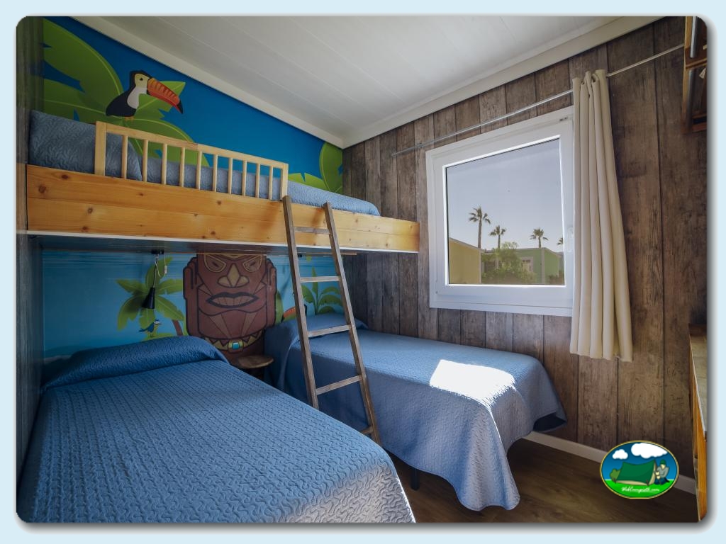 Camping Alannia Costa Blanca foto de Caba&ntilde;a Tahit&iacute; Suite