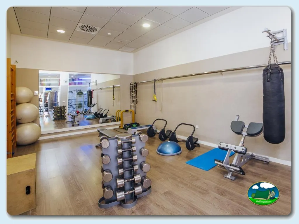 Spa / jacuzzi - Sala de fitness con pesas y equipos del Camping Alannia Costa Blanca, Crevillente (Alicante)
