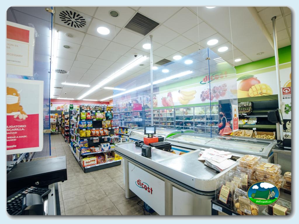 Camping Alannia Costa Blanca foto de Supermercado