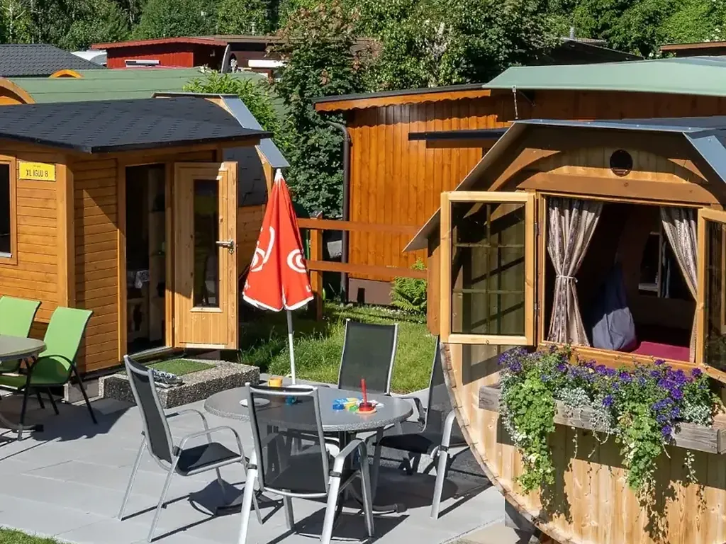 dos bungalows del tipo Gigotel Morea para alquilar en Camping Lazy Rancho, Suiza - imagen 3