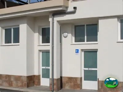 Aseos del recinto del Camping Lo Monte, Pilar de la Horadada (Alicante)