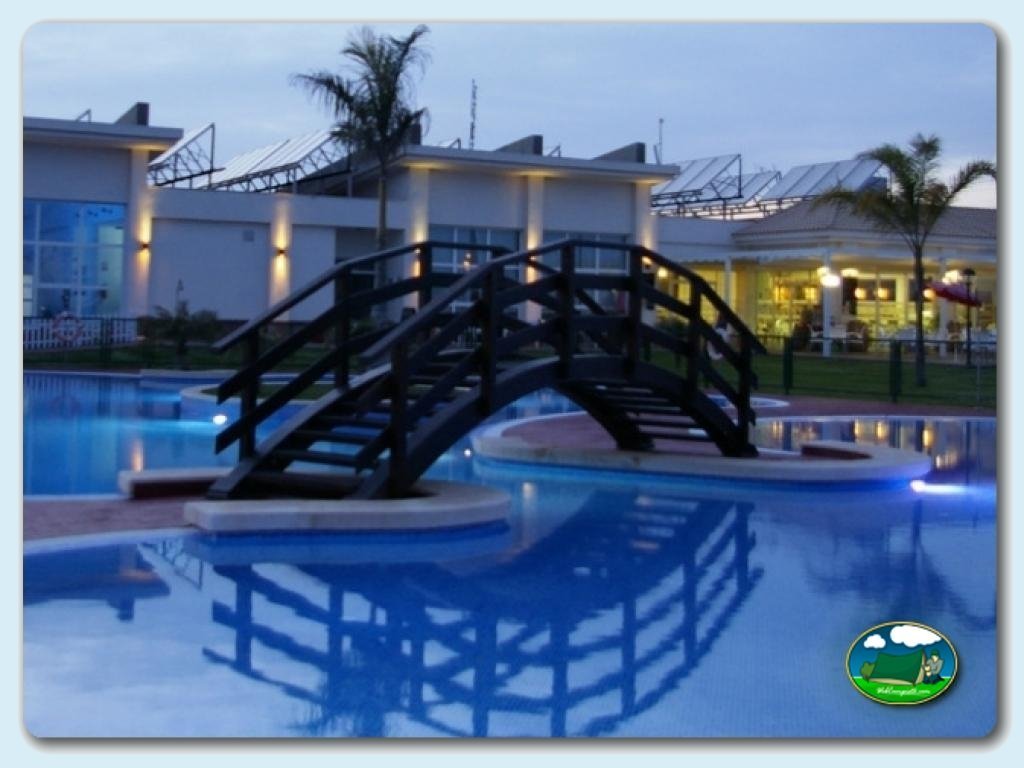 Piscina en Camping Lo Monte, Alicante, España