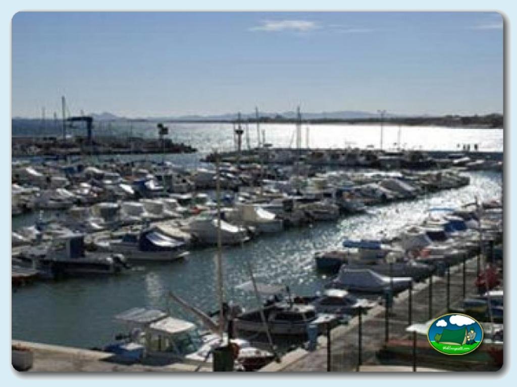 Entorno en Camping Lo Monte, Alicante, España