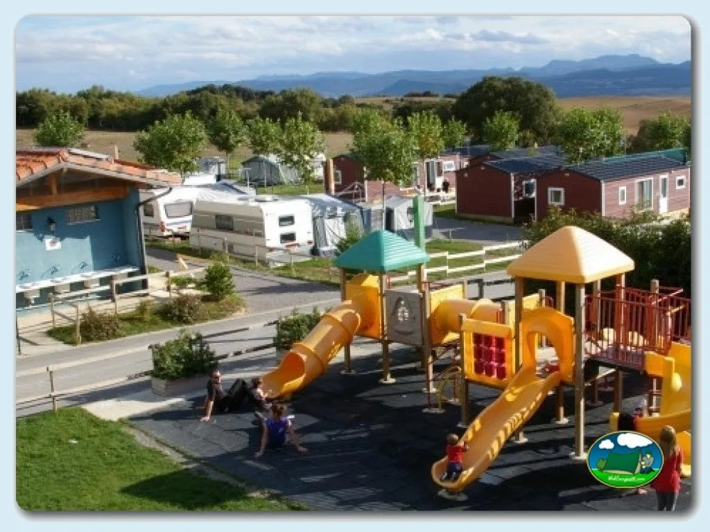 Camping el Roble Verde en Nuvilla - Ribera Alta - Álava, Alava - imagen 2