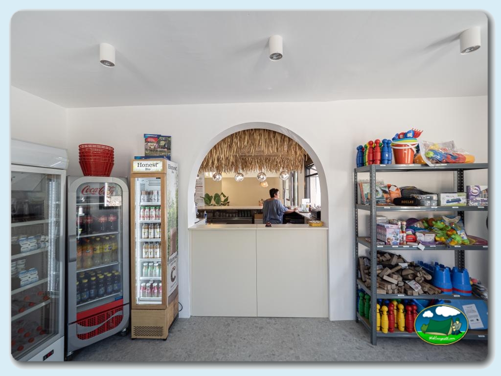 Camping L´Orangeraie foto de Supermercado