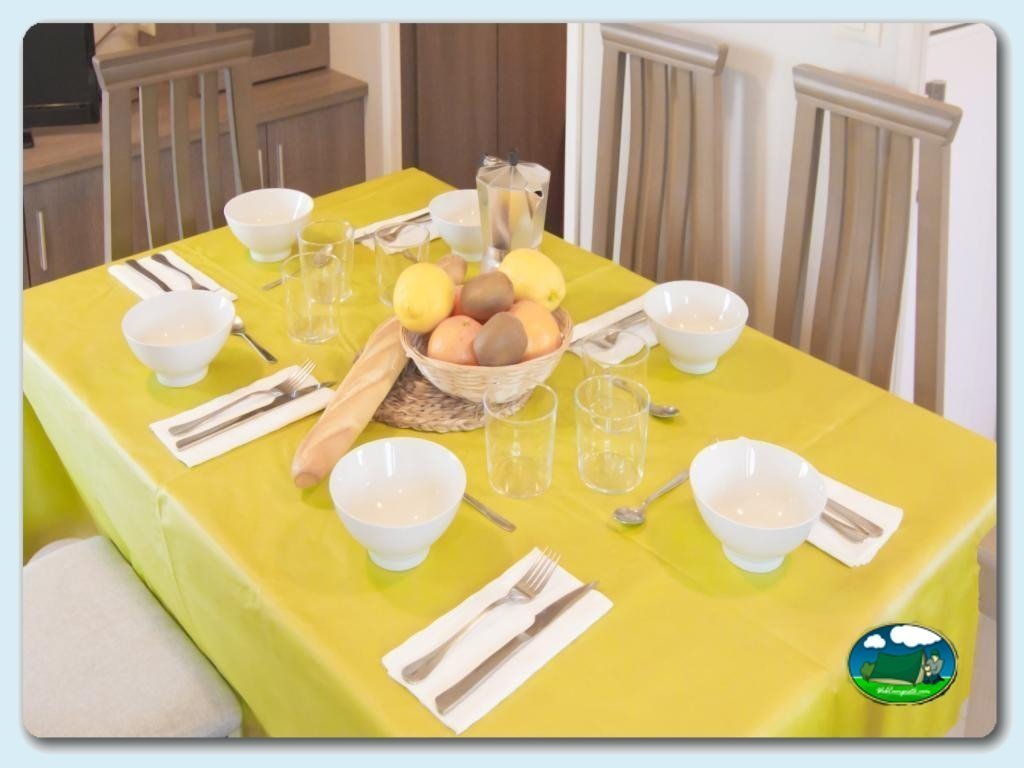 Bungalow Basusta en Camping Zumaia, Gipuzkoa, España