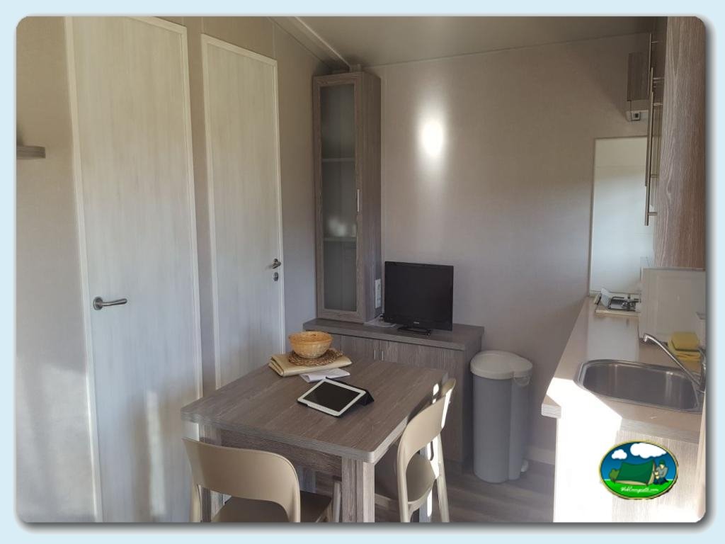 Bungalow getaria en Camping Zumaia, Gipuzkoa, España