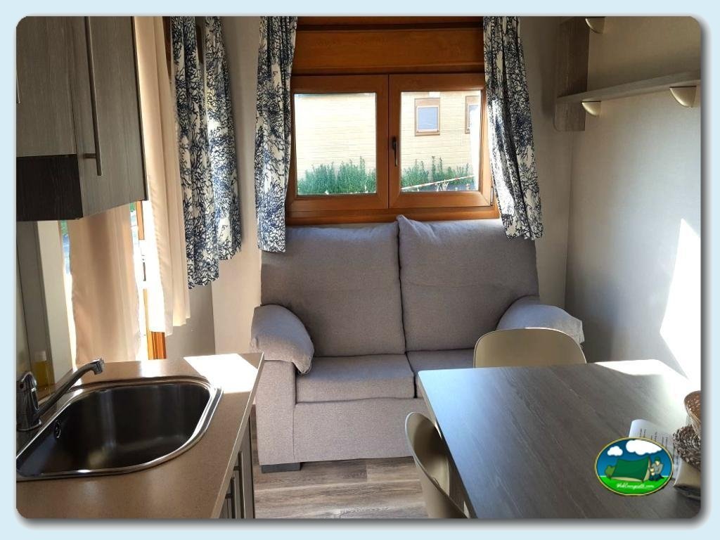 Bungalow getaria en Camping Zumaia, Gipuzkoa, España