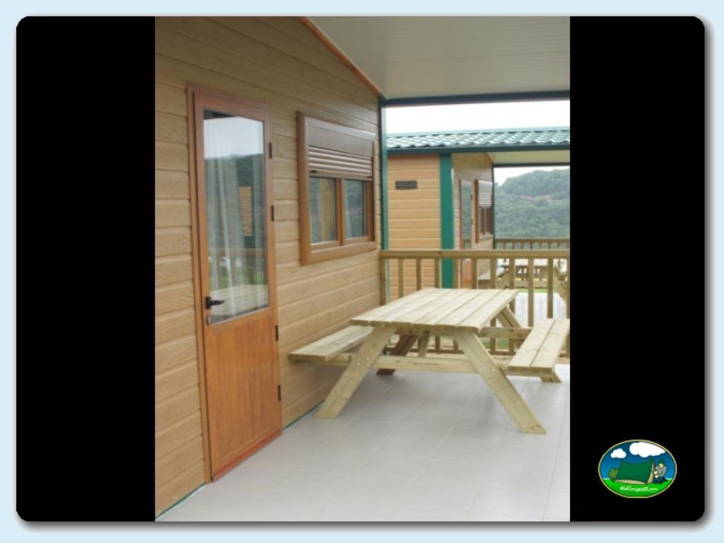 Bungalow Artadi en Camping Zumaia, Gipuzkoa, España