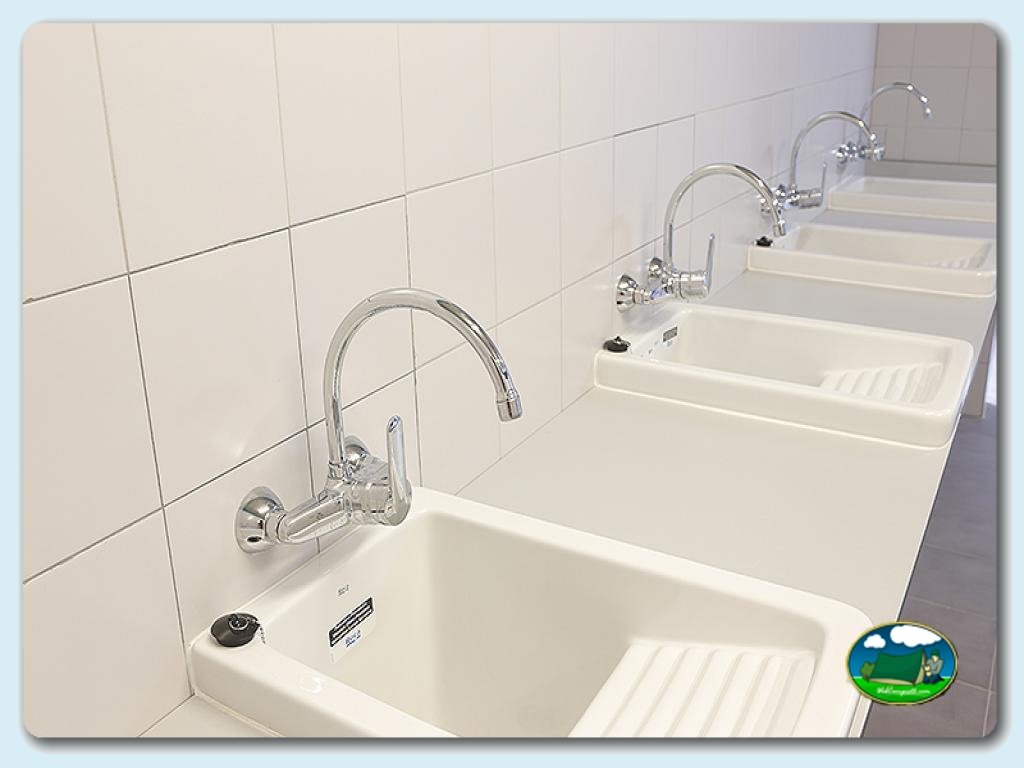 Lavander&iacute;a en Camping Zumaia, Gipuzkoa, España