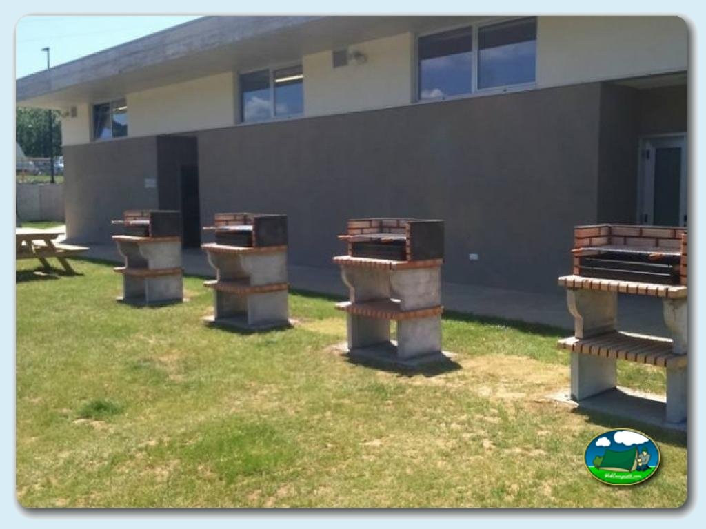 Barbacoas en Camping Zumaia, Gipuzkoa, España