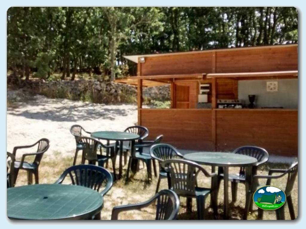 Camping Las Casitas de las Arribes foto de Bar / Cafeter&iacute;a con terraza