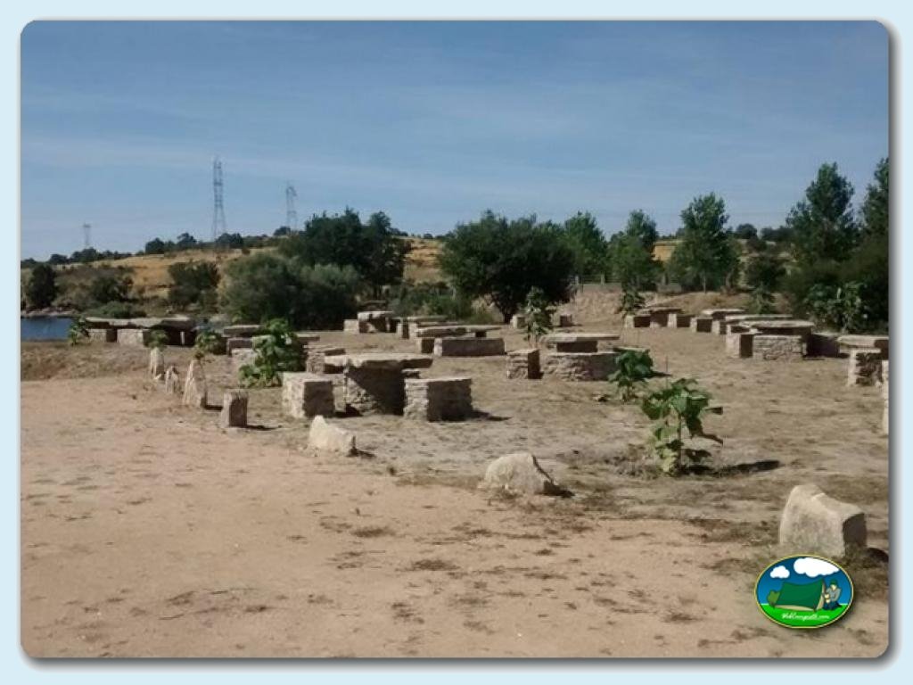 Camping Las Casitas de las Arribes foto de Entorno