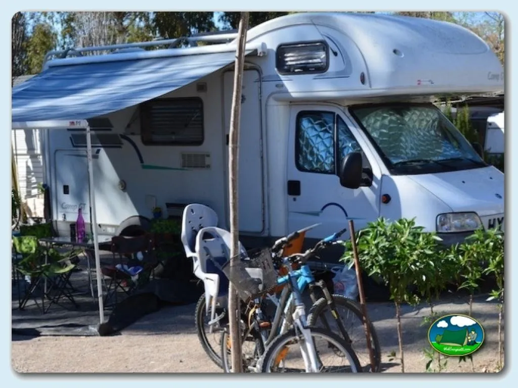Mobil-home con toldo y parcela equipada del Camping Valencia El Saler, El Saler (Valencia)