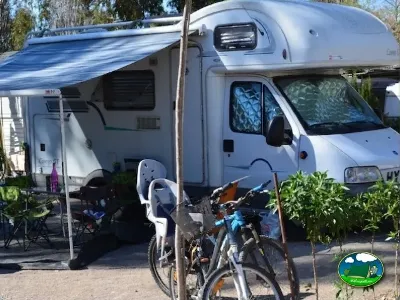 Mobil-home con toldo y parcela equipada del Camping Valencia El Saler, El Saler (Valencia)