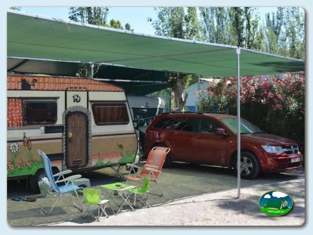 Mobil-home con toldo y parcela equipada del Camping Valencia El Saler, El Saler (Valencia)