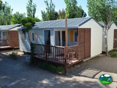 Mobil-home con terraza de madera del Camping Valencia El Saler, El Saler (Valencia)