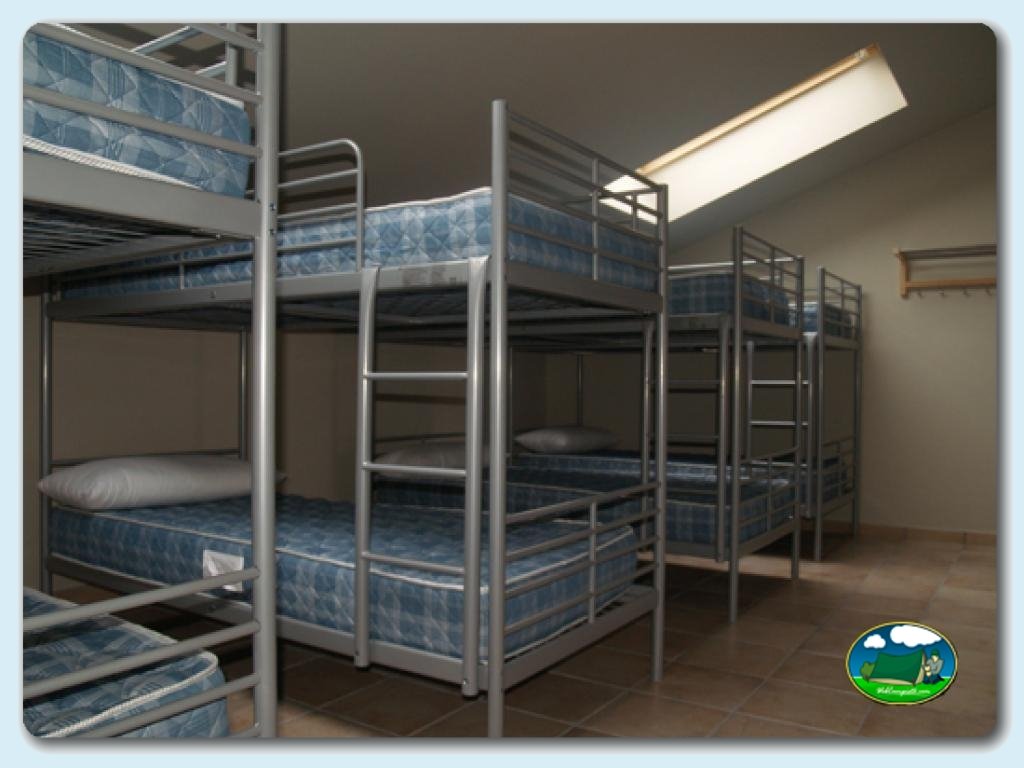 Albergue en Camping Bardenas, España