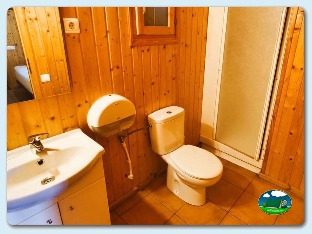 Bungalow tipo A (4 Personas) en Camping Bardenas, España