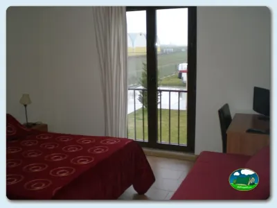 Mobil-home con vistas al lago del Camping Olimpia, Pedrosillo el Ralo (Salamanca)