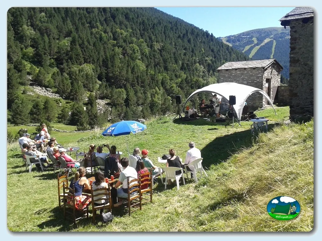 Camping Font de Ferrocins en Incles