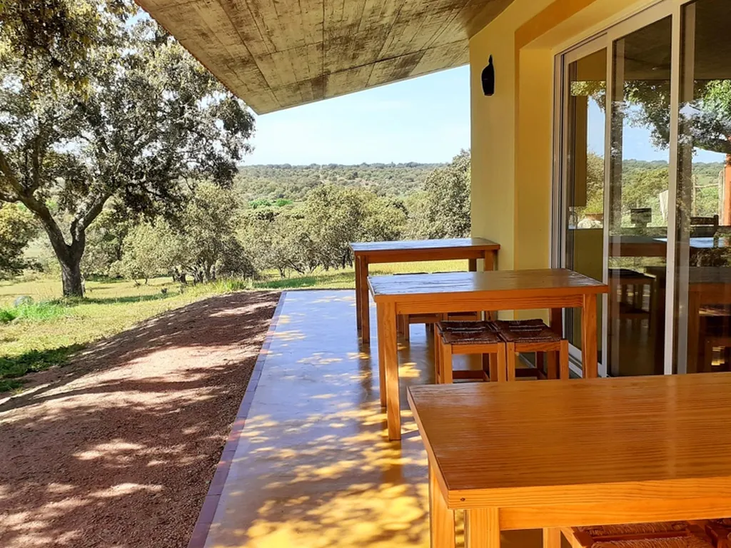 Bungalow con vistas a la montaña y terraza del Camping Puro Alentejo, Elvas (Portalegre)
