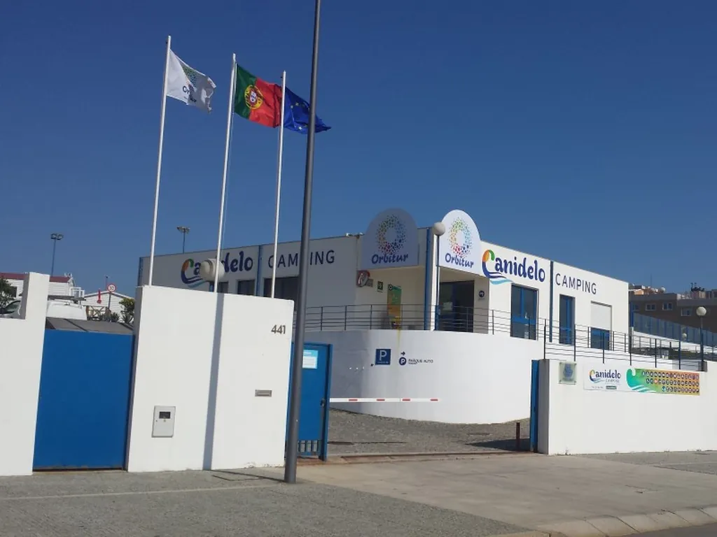 Recepción y entrada principal del Camping Orbitur Canidelo, Vila Nova de Gaia (Porto)