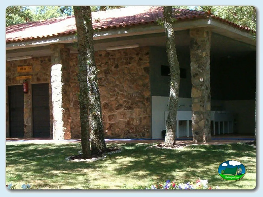 Camping Las Cavenes en El Cabaco, Salamanca