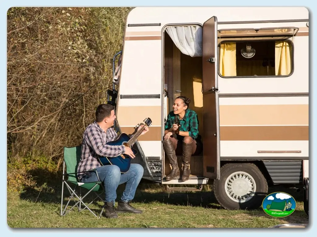 Camping La Pesquera en Ciudad Rodrigo, Salamanca