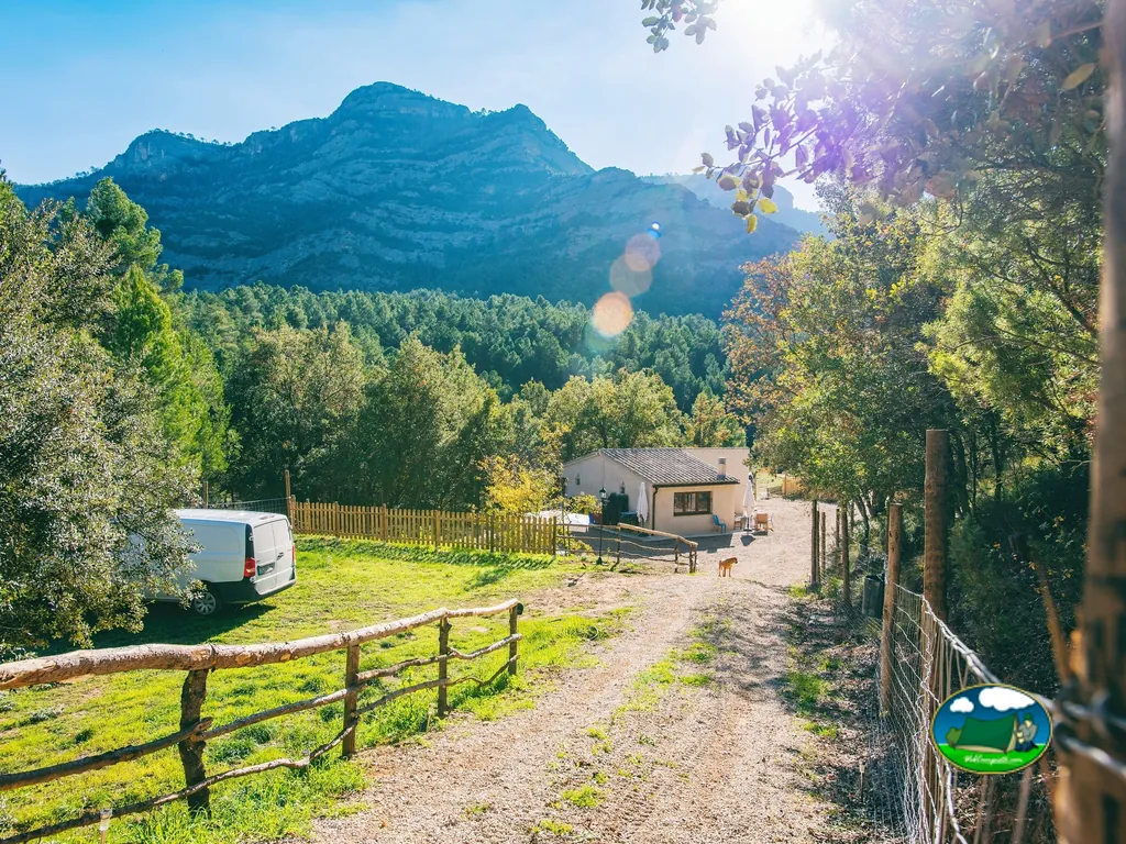 Bungalow en montaña con vistas a sierra del Camping El Rebost de Penyagalera, Beceite (Teruel)