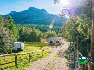 Bungalow en montaña con vistas a sierra del Camping El Rebost de Penyagalera, Beceite (Teruel)