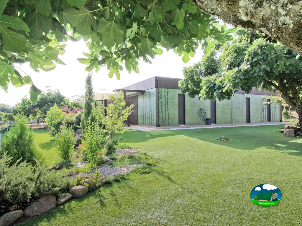 Glamping con jardín y piscina infantil del Camping Veragua, Villanueva de la Vera (Cáceres)