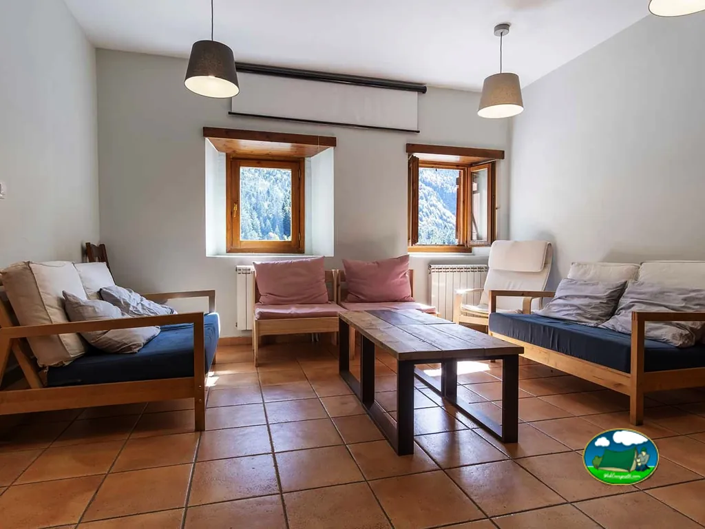 Glamping interior con vistas a montaña del Camping San Nicolás de Bujaruelo, Torla (Huesca)