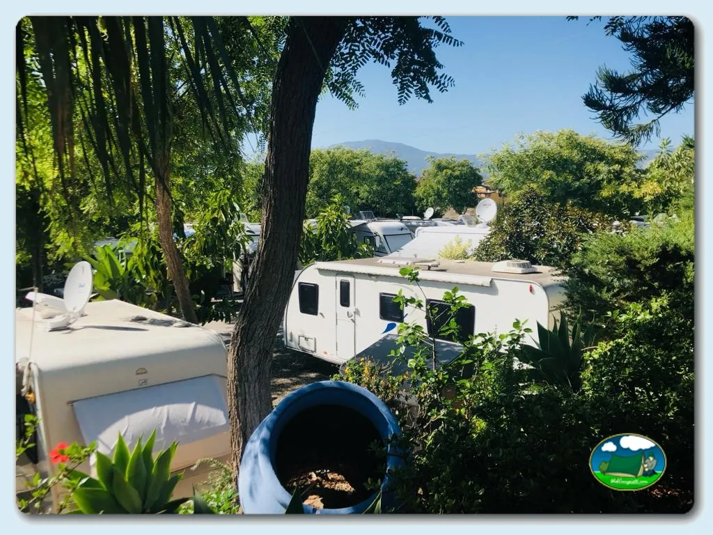 Camping Parque Tropical