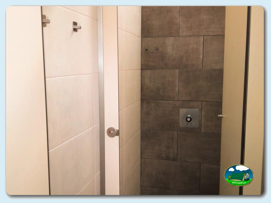Camping Cabopino foto de Servicios sanitarios y ba&ntilde;o infantil