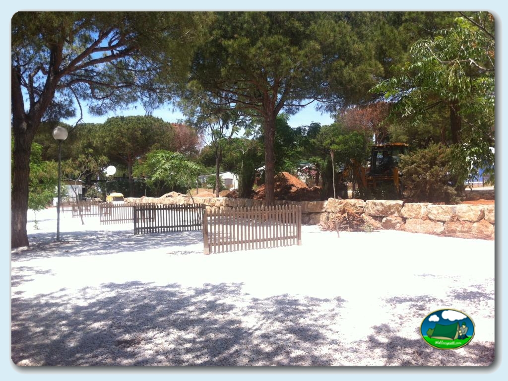 Camping Cabopino foto de PARCELAS DE SOMBRA O MEDIA SOMBRA