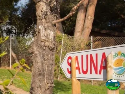 Cartel sauna del Camping Cabopino, Marbella (Málaga)