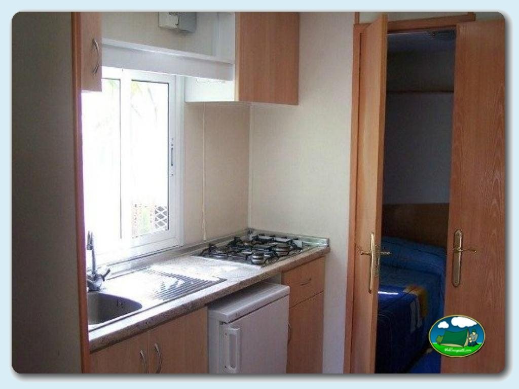 Bungalows en Camping Valle Niza Playa, Málaga, España