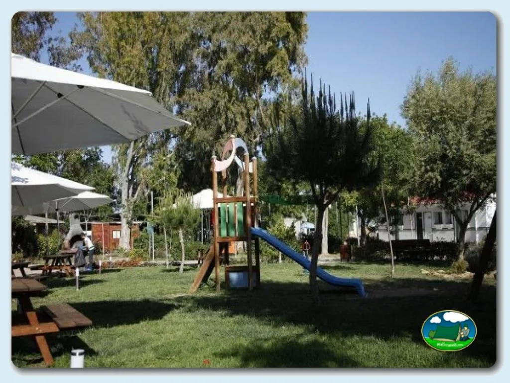 Camping Valle Niza Playa en Benajarafe