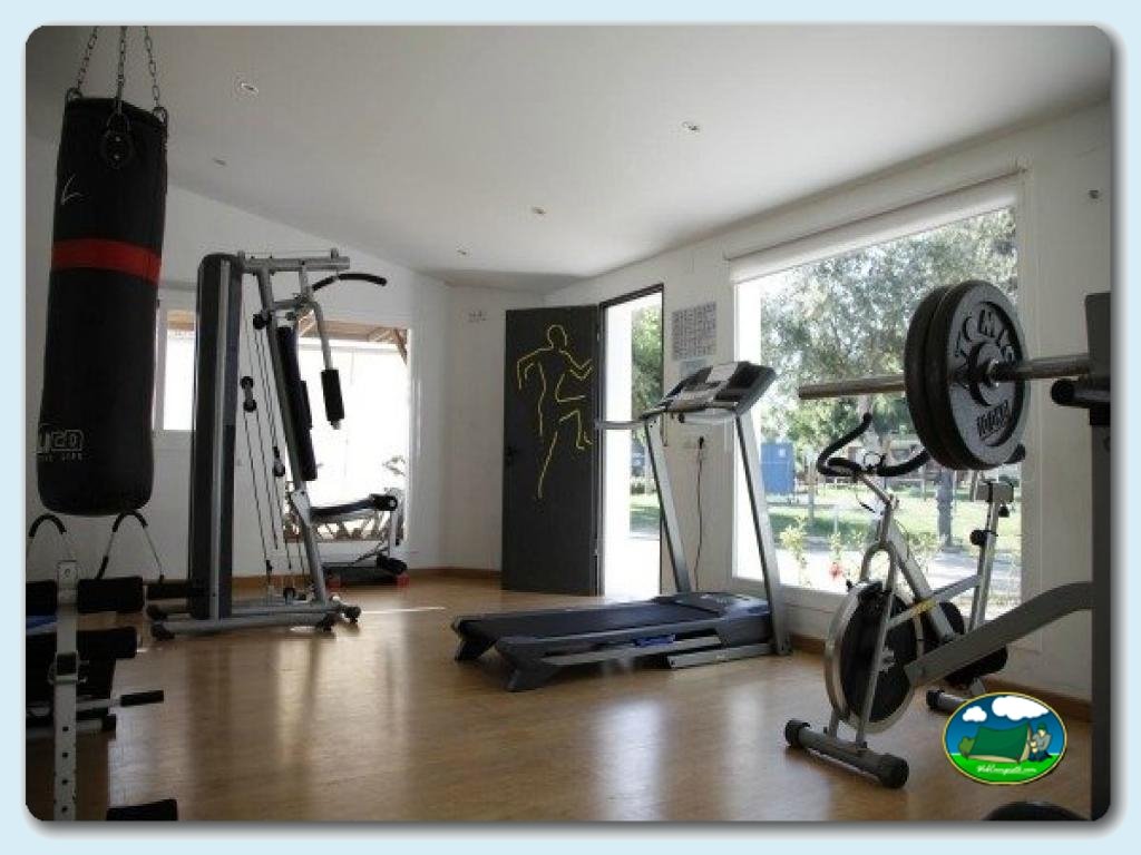 Gimnasio en Camping Valle Niza Playa, Málaga, España