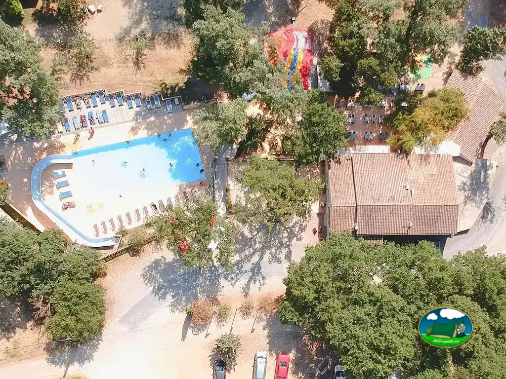 Casa móvil verde