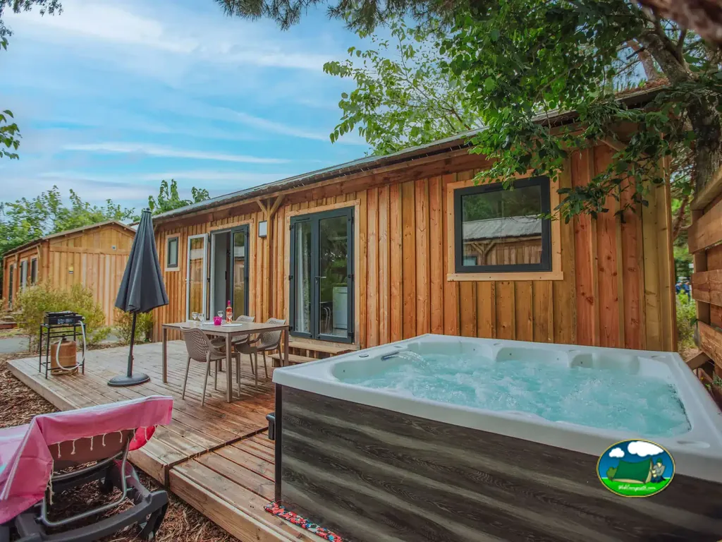 bungalow con jacuzzi